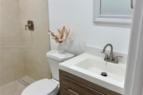 Touwnhouse à louer à Hialeah, Floride: 3 chambres, 104.14 m2 № 2028687 - photo 16