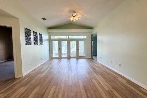 Villa ou maison à vendre à Davenport, Floride: 3 chambres, 137.12 m2 № 2410213 - photo 12