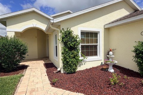 Villa ou maison à vendre à Davenport, Floride: 3 chambres, 137.12 m2 № 2410213 - photo 2