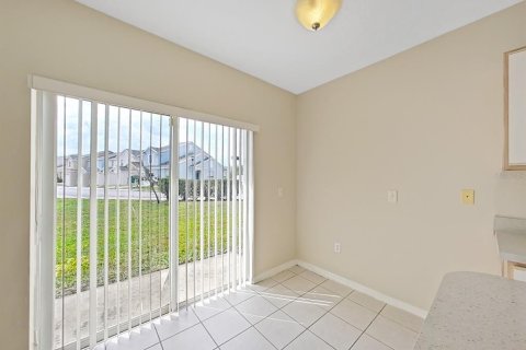 Touwnhouse à louer à Riverview, Floride: 3 chambres, 146.6 m2 № 2387641 - photo 12