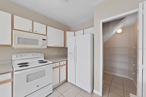Touwnhouse à louer à Riverview, Floride: 3 chambres, 146.6 m2 № 2387641 - photo 7