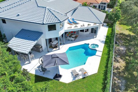Купить виллу или дом в Бока-Ратон, Флорида 6 спален, 390.28м2, № 1957742 - фото 4