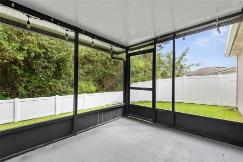 Villa ou maison à vendre à Bunnell, Floride: 4 chambres, 172.52 m2 № 1917143 - photo 5