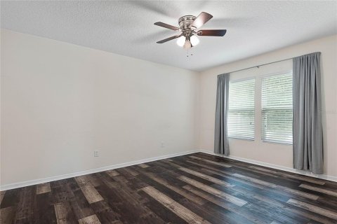 Villa ou maison à vendre à Bunnell, Floride: 4 chambres, 172.52 m2 № 1917143 - photo 11
