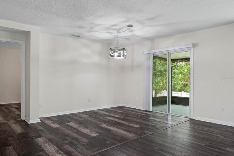Villa ou maison à vendre à Bunnell, Floride: 4 chambres, 172.52 m2 № 1917143 - photo 3