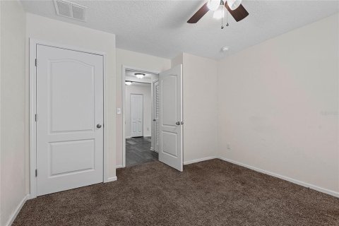 Villa ou maison à vendre à Bunnell, Floride: 4 chambres, 172.52 m2 № 1917143 - photo 24