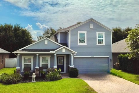 House in Clermont, Florida 4 bedrooms, 267.28 sq.m. № 2220725