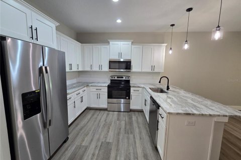 Appartement à louer à Spring Hill, Floride: 2 chambres, 95.04 m2 № 1774087 - photo 8