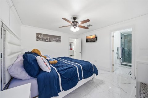 Villa ou maison à louer à Tampa, Floride: 3 chambres, 131.09 m2 № 2425345 - photo 17