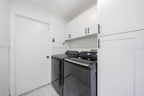 Villa ou maison à louer à Tampa, Floride: 3 chambres, 131.09 m2 № 2425345 - photo 15