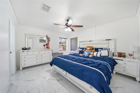 Villa ou maison à louer à Tampa, Floride: 3 chambres, 131.09 m2 № 2425345 - photo 16
