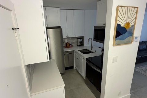 Condominio en venta en Boca Raton, Florida, 1 dormitorio, 57.04 m2 № 2146672 - foto 11