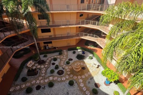 Снять в аренду кондоминиум в Майами, Флорида 2 спальни, 89.65м2, № 2008043 - фото 18