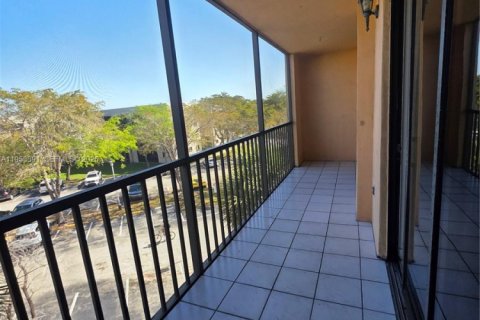 Снять в аренду кондоминиум в Майами, Флорида 2 спальни, 89.65м2, № 2008043 - фото 13