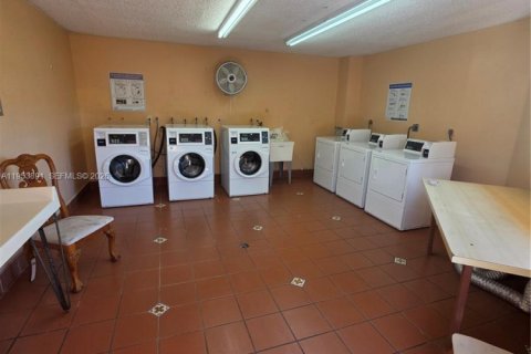 Снять в аренду кондоминиум в Майами, Флорида 2 спальни, 89.65м2, № 2008043 - фото 19