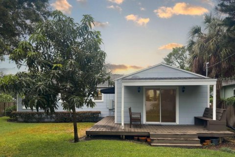 Villa ou maison à louer à Tampa, Floride: 2 chambres, 107.58 m2 № 1900602 - photo 7