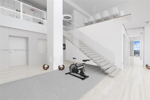 Condo in Miami, Florida, 5 bedrooms № 2185965 - photo 24