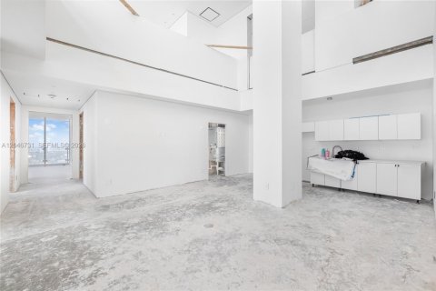 Condo in Miami, Florida, 5 bedrooms № 2185965 - photo 27