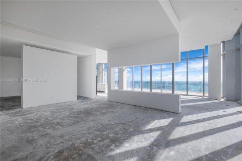Condo in Miami, Florida, 5 bedrooms № 2185965 - photo 21