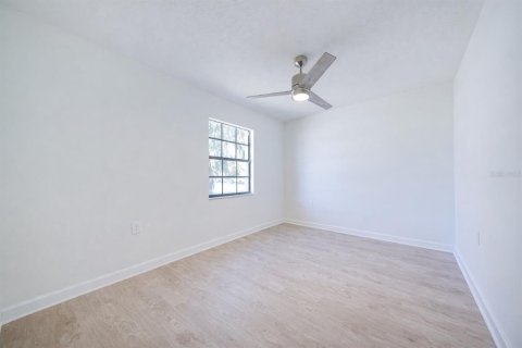 House in Lakeland, Florida 3 bedrooms, 138.98 sq.m. № 2116323 - photo 16