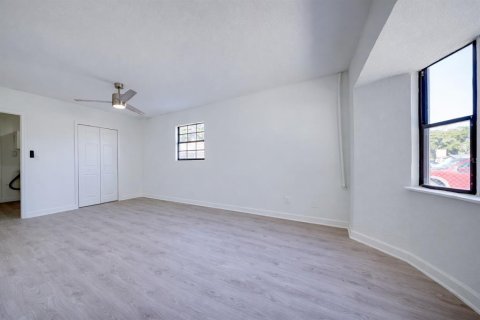 House in Lakeland, Florida 3 bedrooms, 138.98 sq.m. № 2116323 - photo 20