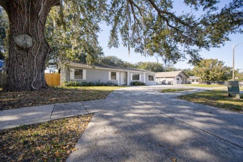 House in Lakeland, Florida 3 bedrooms, 138.98 sq.m. № 2116323 - photo 28