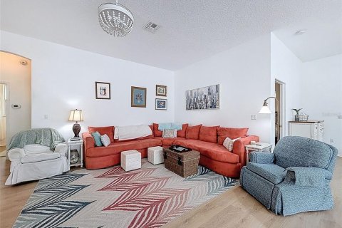 Villa ou maison à vendre à New Port Richey, Floride: 3 chambres, 172.24 m2 № 2198587 - photo 18