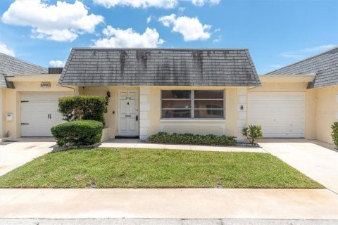 Villa ou maison à vendre à Pinellas Park, Floride: 1 chambre, 83.8 m2 № 1792946 - photo 1