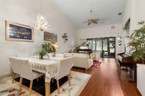 Townhouse in Palm Coast, Florida 2 bedrooms, 178.28 sq.m. № 2337343 - photo 6