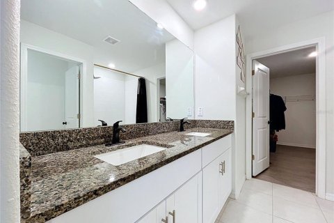 Casa en venta en Riverview, Florida, 4 dormitorios, 244.8 m2 № 2387701 - foto 19