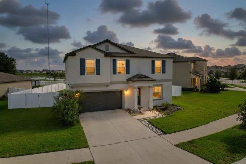 Casa en venta en Riverview, Florida, 4 dormitorios, 244.8 m2 № 2387701 - foto 2