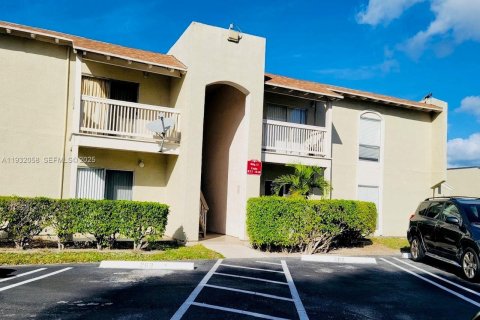 Condo in West Palm Beach, Florida, 1 bedroom  № 1991632 - photo 1