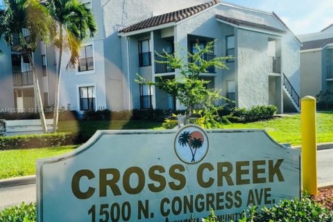 Condo in West Palm Beach, Florida, 1 bedroom  № 1991632 - photo 2