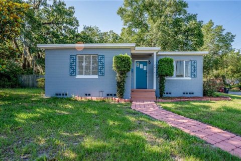House in Orlando, Florida 4 bedrooms, 123.93 sq.m. № 2095480 - photo 2