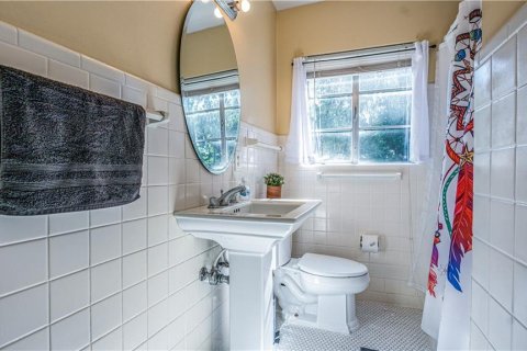 House in Orlando, Florida 4 bedrooms, 123.93 sq.m. № 2095480 - photo 10