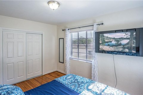 House in Orlando, Florida 4 bedrooms, 123.93 sq.m. № 2095480 - photo 13