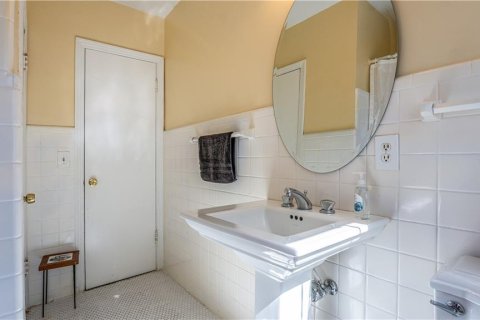 House in Orlando, Florida 4 bedrooms, 123.93 sq.m. № 2095480 - photo 11