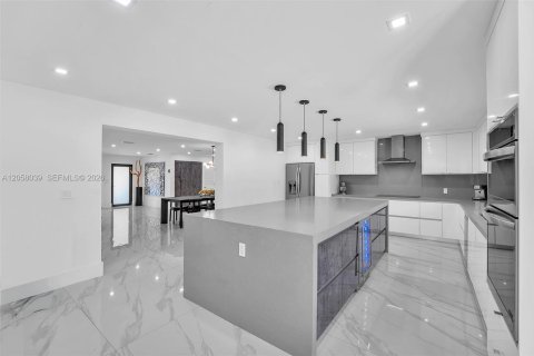Villa ou maison à vendre à Palmetto Bay, Floride: 5 chambres, 256.22 m2 № 2181801 - photo 9