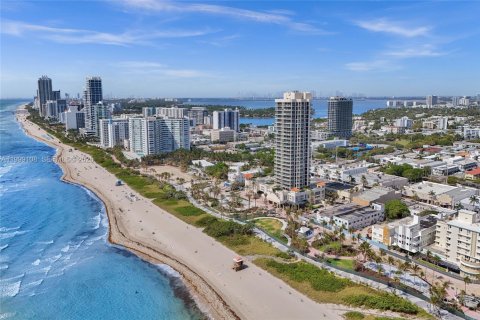 Copropriété à louer à Miami Beach, Floride: 2 chambres, 130.99 m2 № 2060808 - photo 18