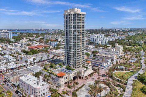 Copropriété à louer à Miami Beach, Floride: 2 chambres, 130.99 m2 № 2060808 - photo 28