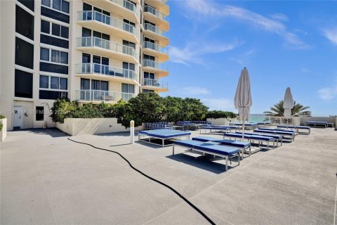 Copropriété à louer à Miami Beach, Floride: 2 chambres, 130.99 m2 № 2060808 - photo 5
