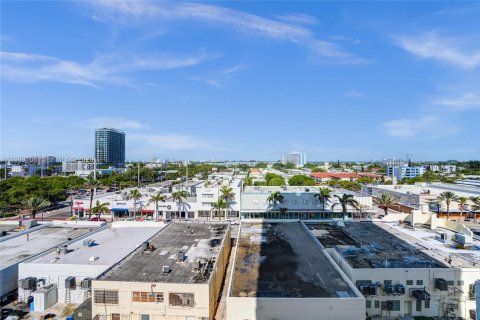 Copropriété à louer à Miami Beach, Floride: 2 chambres, 130.99 m2 № 2060808 - photo 16