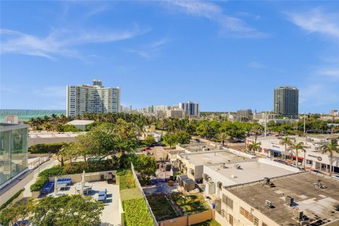 Copropriété à louer à Miami Beach, Floride: 2 chambres, 130.99 m2 № 2060808 - photo 10