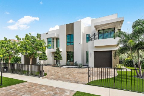 House in Boca Raton, Florida 5 bedrooms, 480.86 sq.m. № 2186695