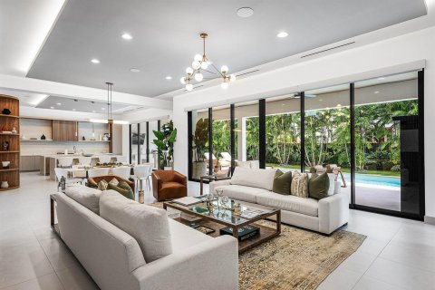 House in Boca Raton, Florida 5 bedrooms, 480.86 sq.m. № 2186695 - photo 15