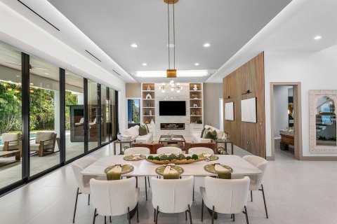 House in Boca Raton, Florida 5 bedrooms, 480.86 sq.m. № 2186695 - photo 13