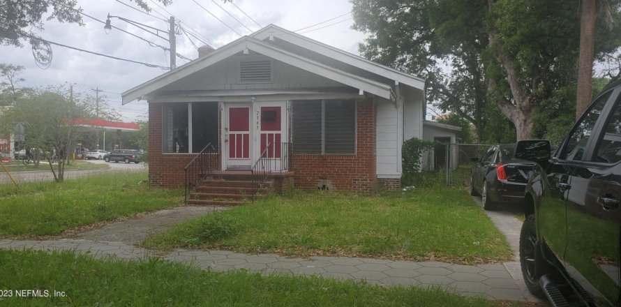 Commercial property in Jacksonville, Florida 200.95 sq.m. № 766632