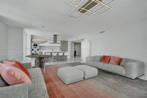Copropriété à vendre à Sunny Isles Beach, Floride: 3 chambres, 175.77 m2 № 1891404 - photo 25