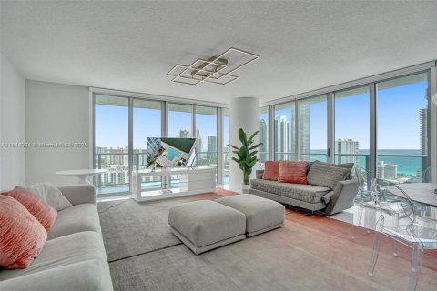 Copropriété à vendre à Sunny Isles Beach, Floride: 3 chambres, 175.77 m2 № 1891404 - photo 10