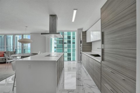 Copropriété à vendre à Sunny Isles Beach, Floride: 3 chambres, 175.77 m2 № 1891404 - photo 28
